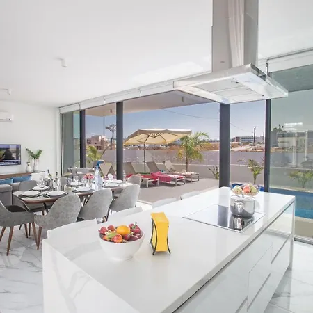 Royal Pearl 5 Villa Protaras