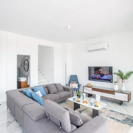 Royal Pearl 5 Villa