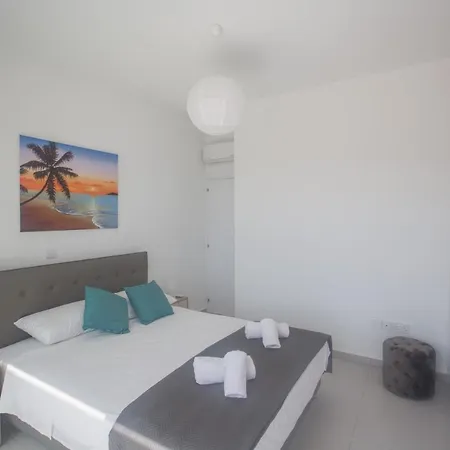 Royal Pearl 5 Villa