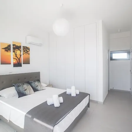 Royal Pearl 5 Villa