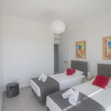 Royal Pearl 5 Villa