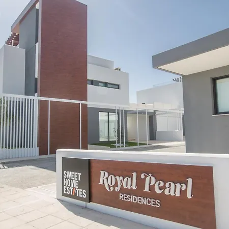 Royal Pearl 5 Villa *